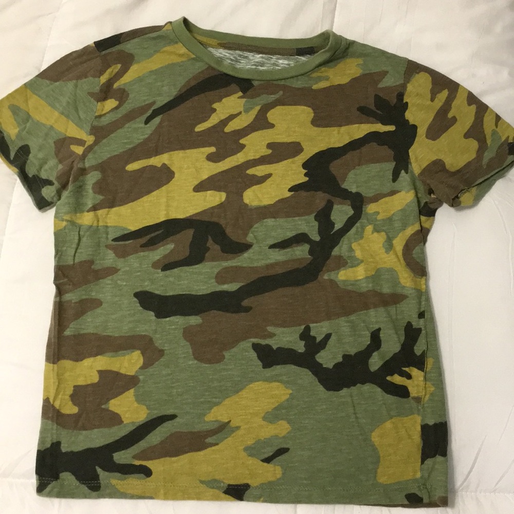 Camo top